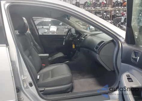 2005 Honda Accord Hybrid Ima from USA, damaged, VIN JHMCN36425C006218